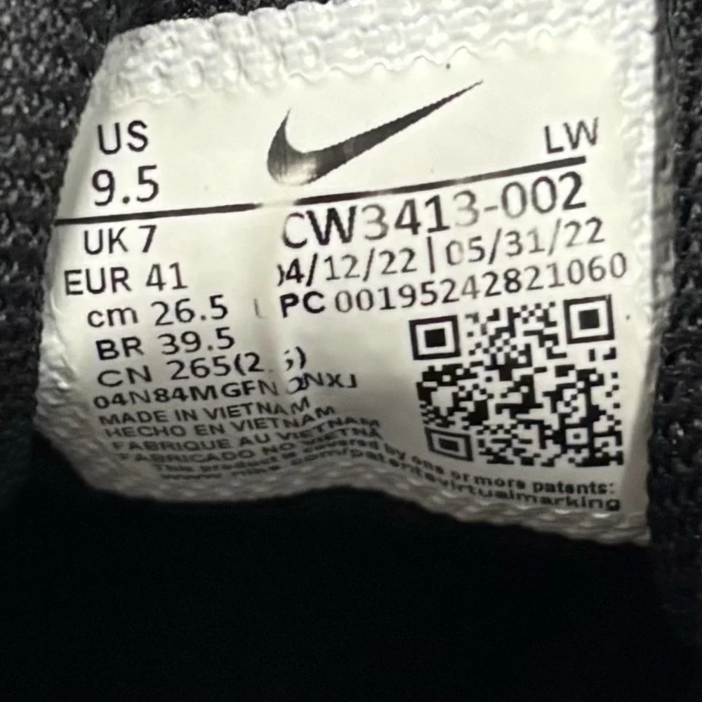 Nike Downshifter 11‎ Black Metallic Copper Coin Women's Size 9.5 CW3413-002